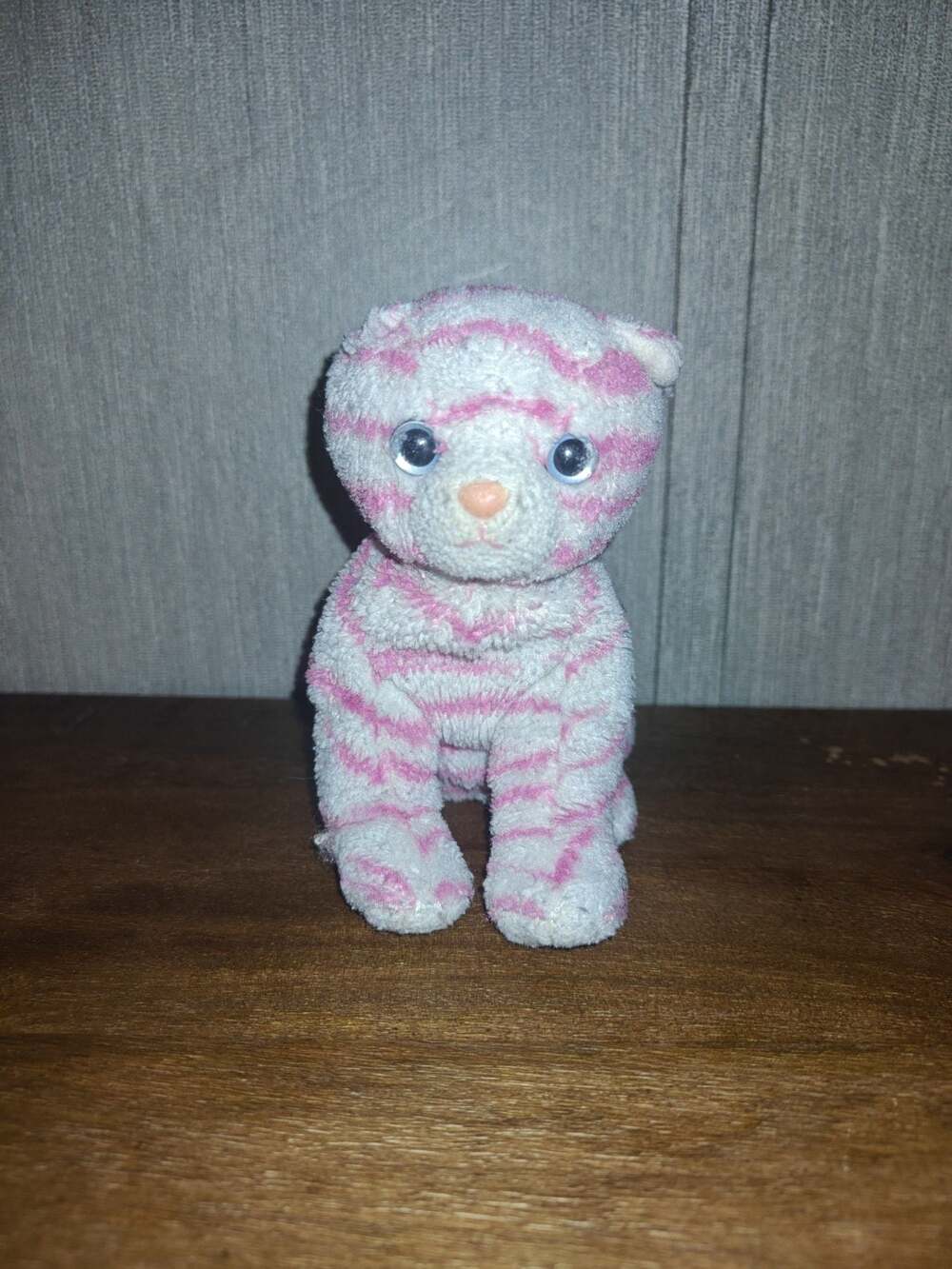 Ty Beanie Babies 2.0 Purry the Pink and White Striped Cat Plush